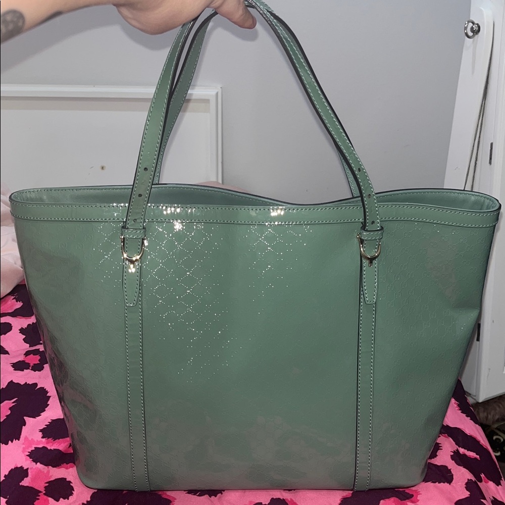NWOT Gucci microguccisima monogram patent RARE COLOR sagegreen tote shoulder bag